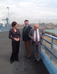Besök i Trelleborgs hamn av Moderaternas gruppledare i riksdagen Anna Kinberg-Batra. Med på bilden är Tommy Halén, VD för Trelleborgs Hamn AB