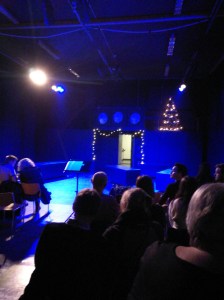 Snart kommer 20 duktiga elever ut och underhåller i en dryg timme på Östra Grevie folkhögskola