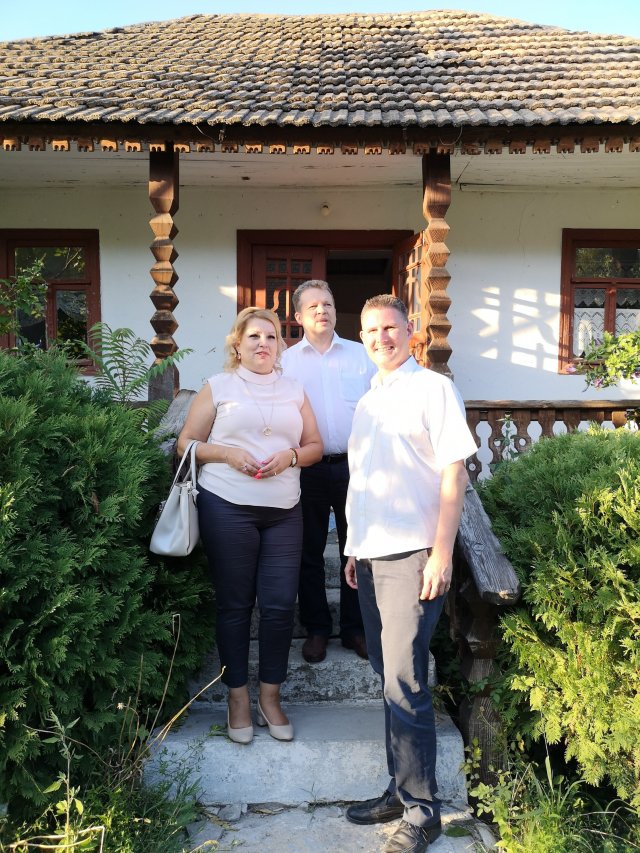 Ulf och två rotarianer i Moldavien