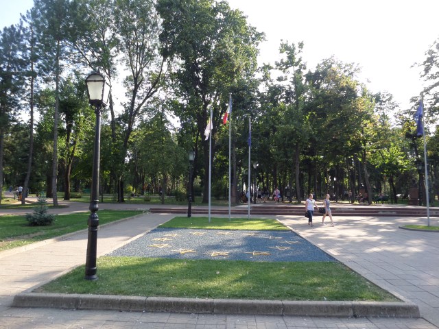 Stenar i mönster som EU-flaggan i Chisinau